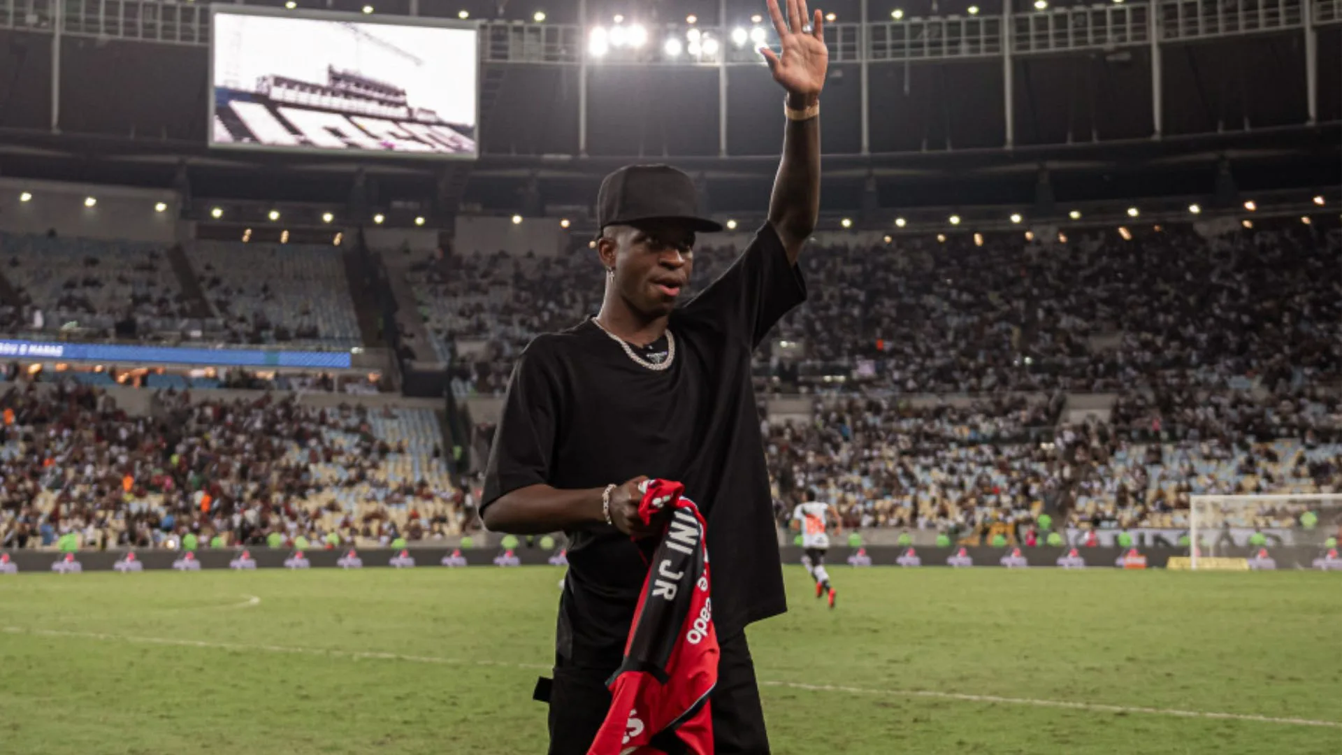 Torcedores do Flamengo se revoltam e defendem Vinícius Júnior: “Foi roubado”