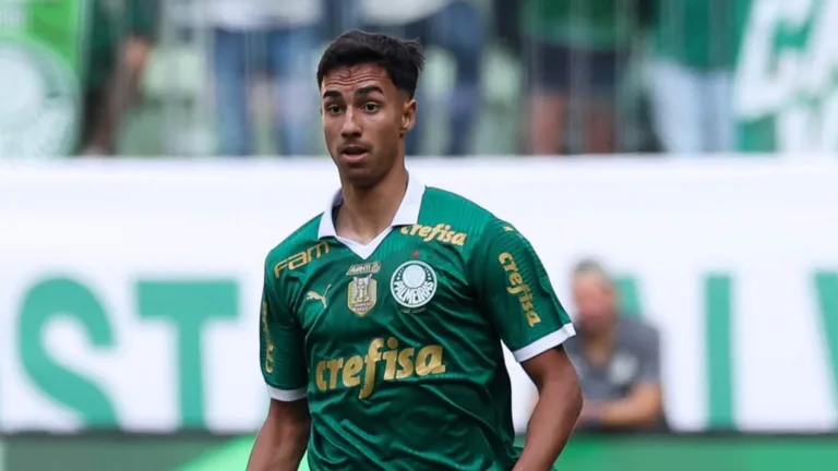 Jogador do Palmeiras é eleito melhor sub-20 em ranking mundial