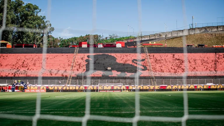 Vitória x Red Bull Bragantino: onde assistir ao jogo do Brasileirão Série A