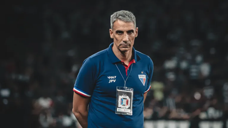 Vojvoda, do Fortaleza, manda recado a Botafogo e Palmeiras sobre briga pelo Brasileirão