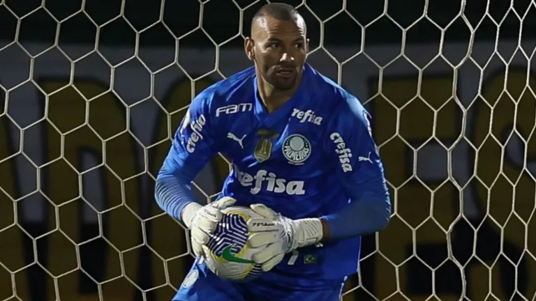 Weverton, do Palmeiras, manda recado sobre a briga pelo título do Brasileirão