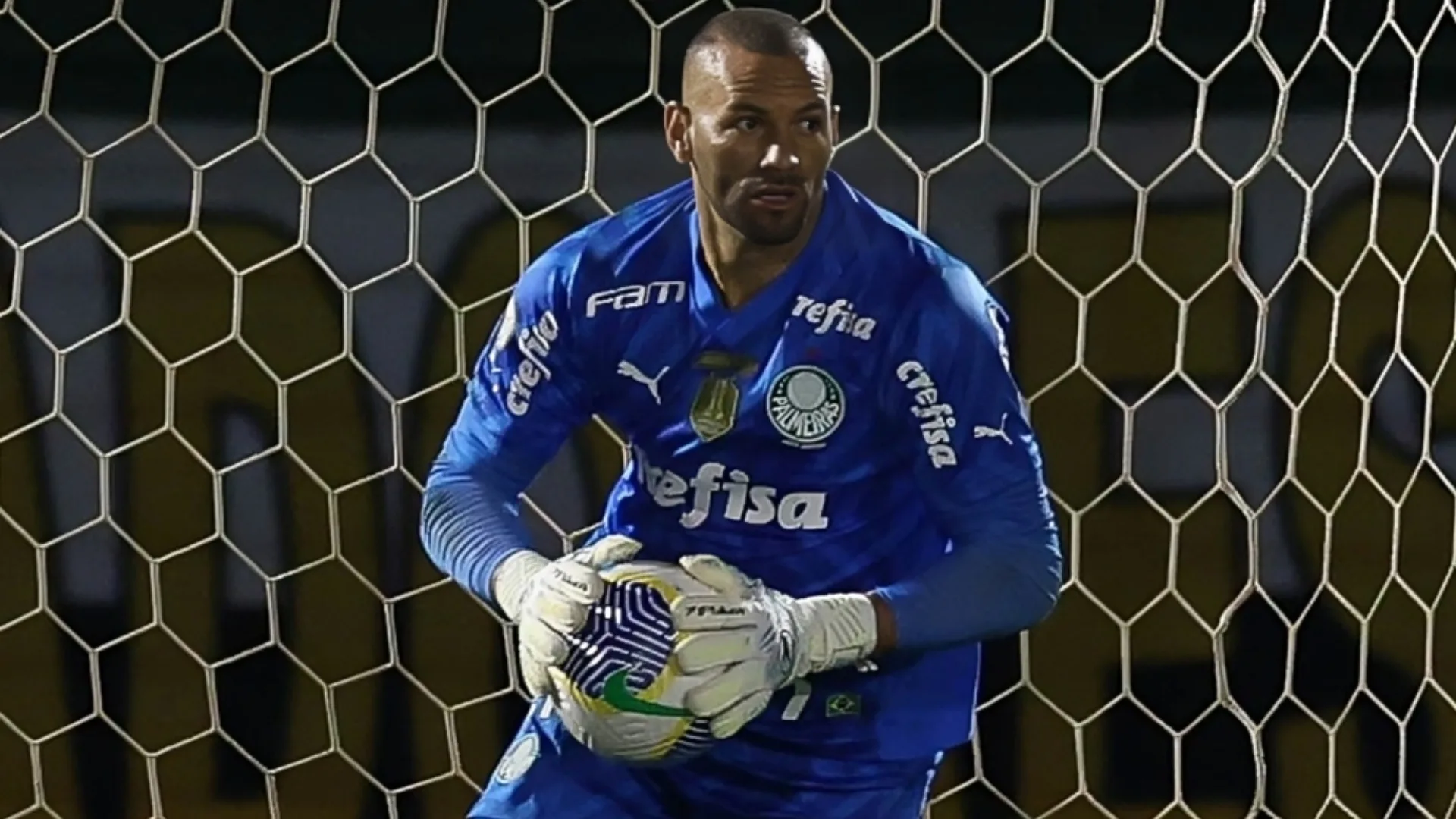 Weverton, do Palmeiras, manda recado sobre a briga pelo título do Brasileirão