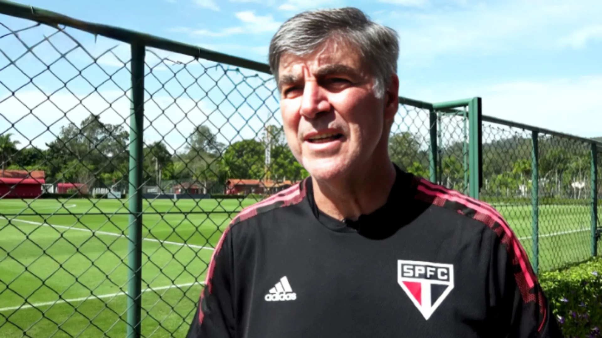 Zetti sinaliza técnico ideal para a seleção brasileira: “Gosto”