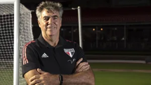 Zetti aponta goleiro “ousado” no futebol brasileiro: “Não pode julgar”