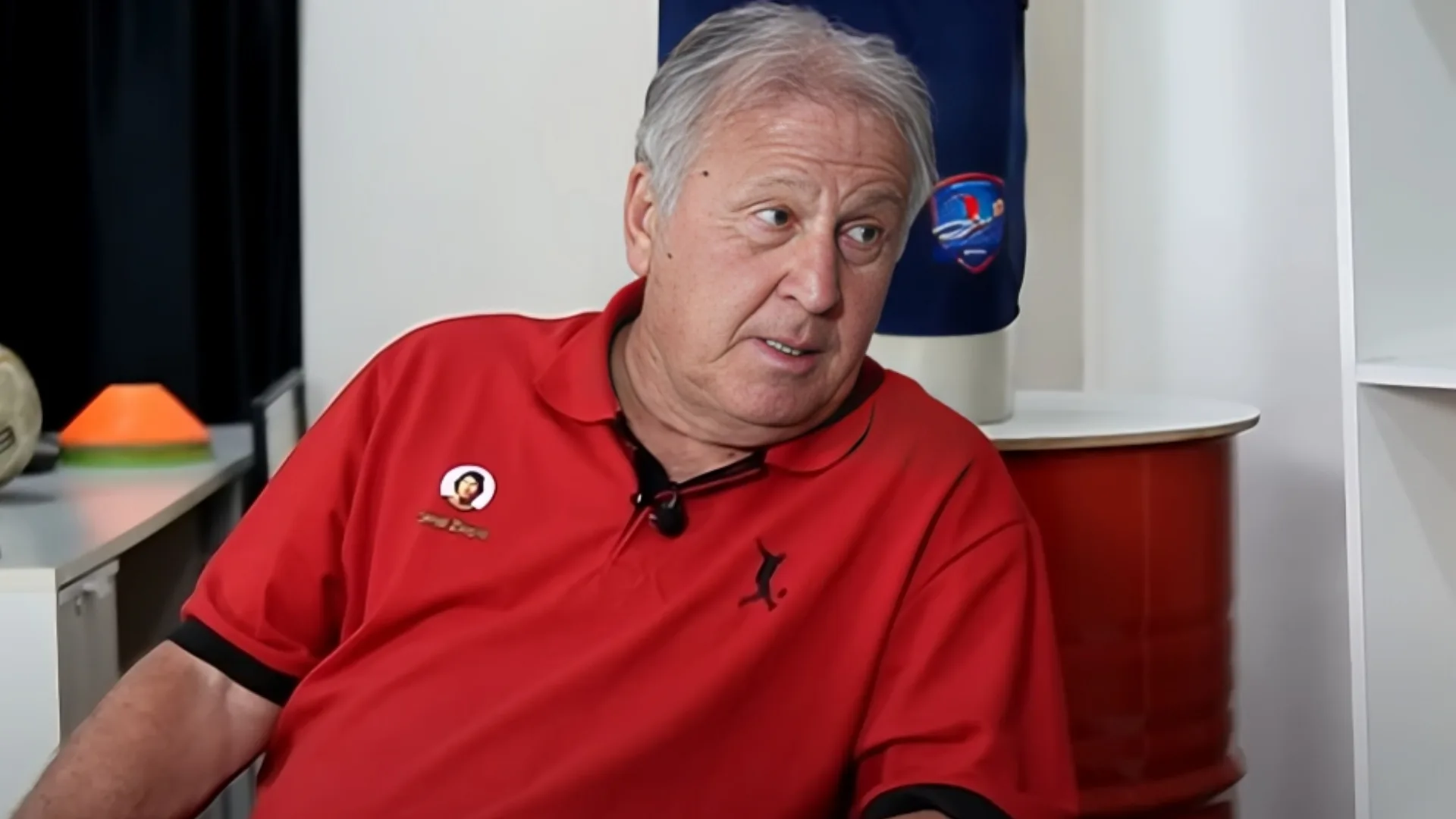 Zico elege camisa 10 genial no futebol brasileiro hoje: “Fantástico”