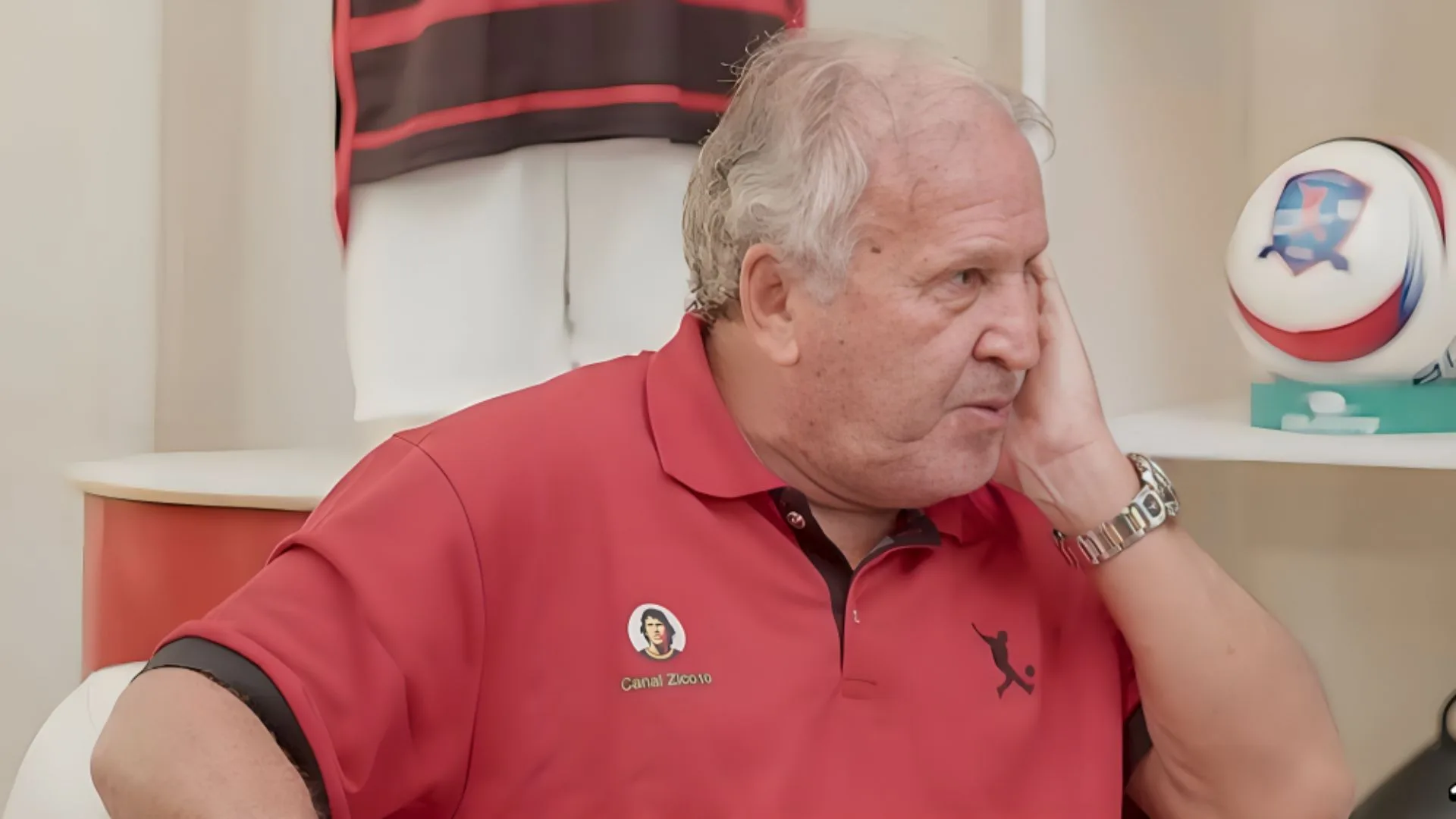 Zico elege o melhor técnico do futebol brasileiro na história