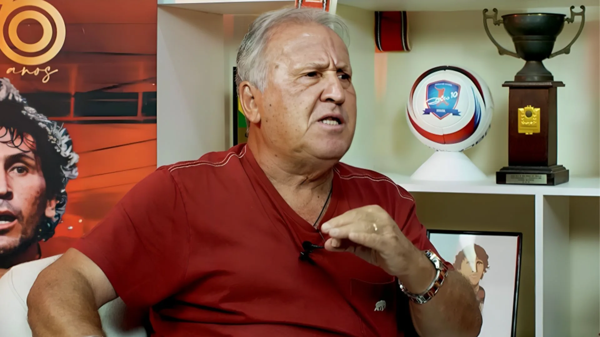 Zico elenca três clubes onde a torcida cobra mais no Brasil: “Não pode errar”