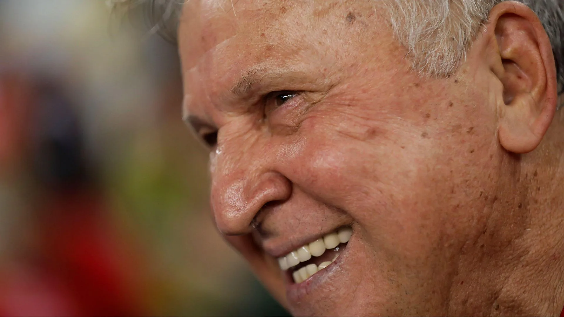 Zico “esquece” Pelé e reforça maior inspiração no futebol: “Deu azar”