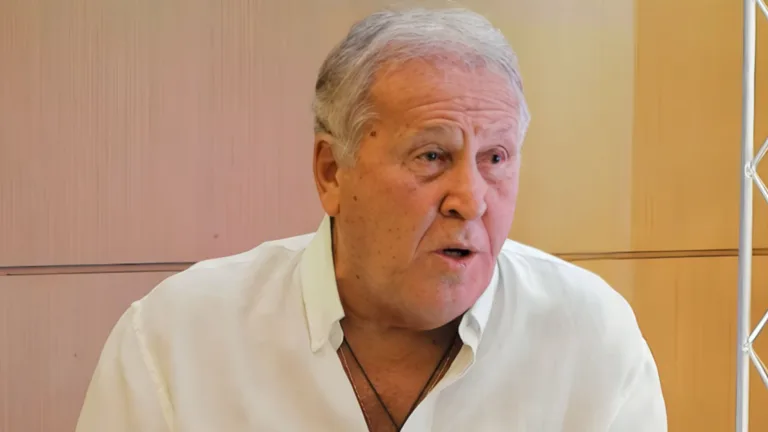 Zico indica time que merece aplausos no Brasil hoje por estrutura criada