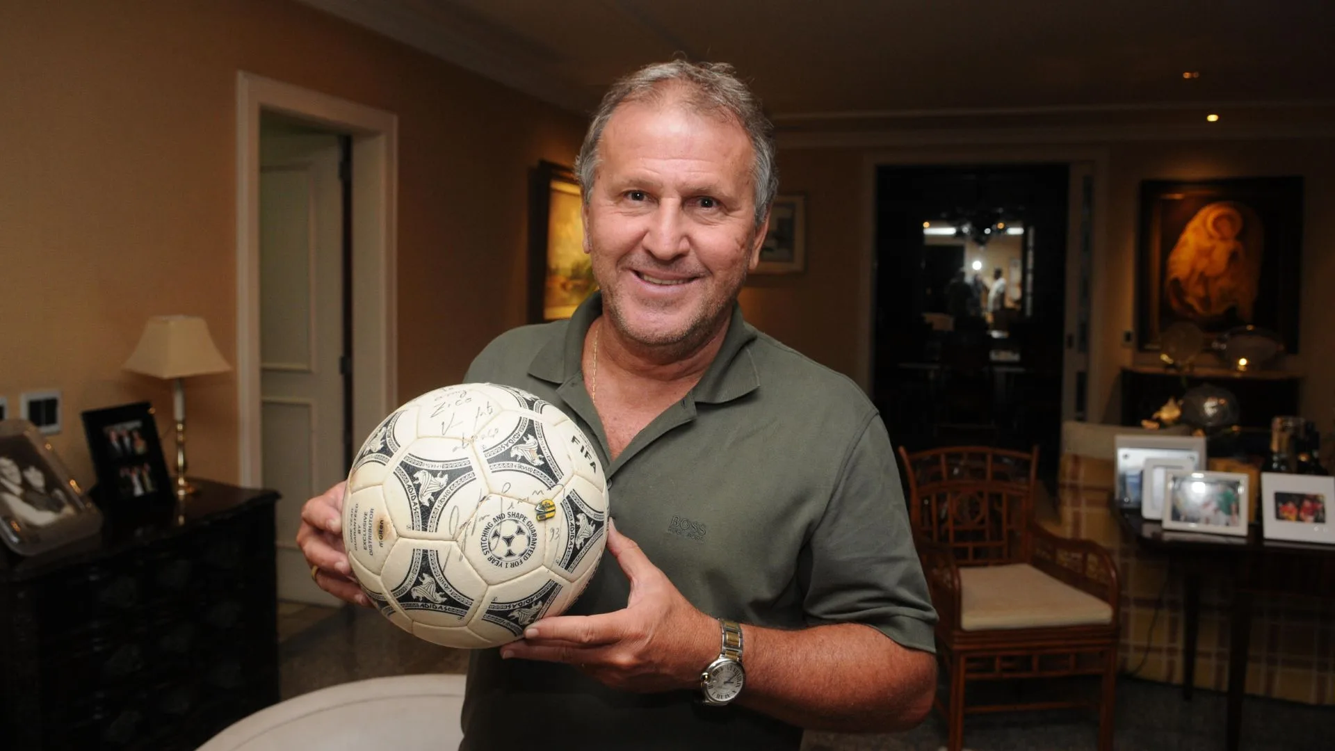 Zico revela torcida para outro time além do Flamengo no Brasil hoje