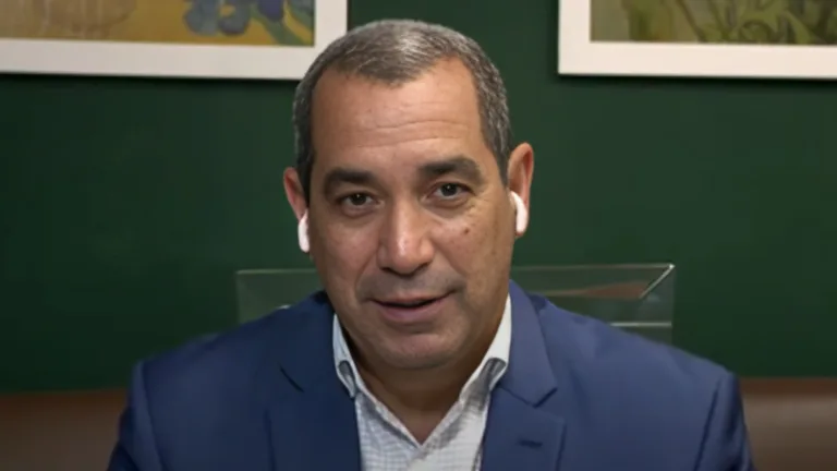 Zinho elogia dois técnicos que “dão aula” no Brasileirão Série A