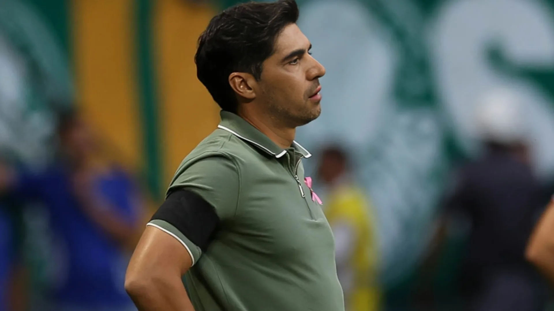 Torcedores do Palmeiras se irritam e definem substituto de Abel Ferreira: “Melhor”