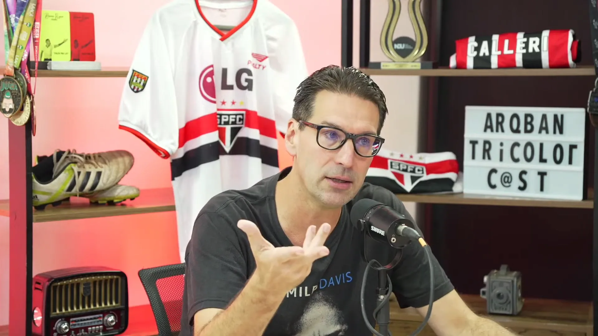 Arnaldo Ribeiro sugere lista de dispensa do SPFC para 2025; veja nomes