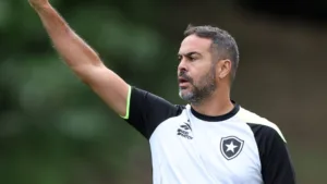 Botafogo hoje: veja a provável escalação contra o Vitória pelo Brasileirão