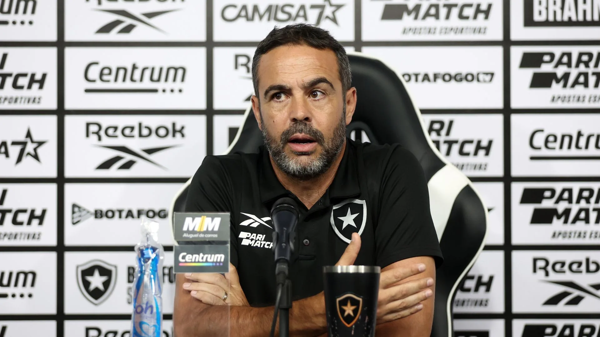 Artur Jorge, do Botafogo, faz ‘promessa’ sobre Libertadores 