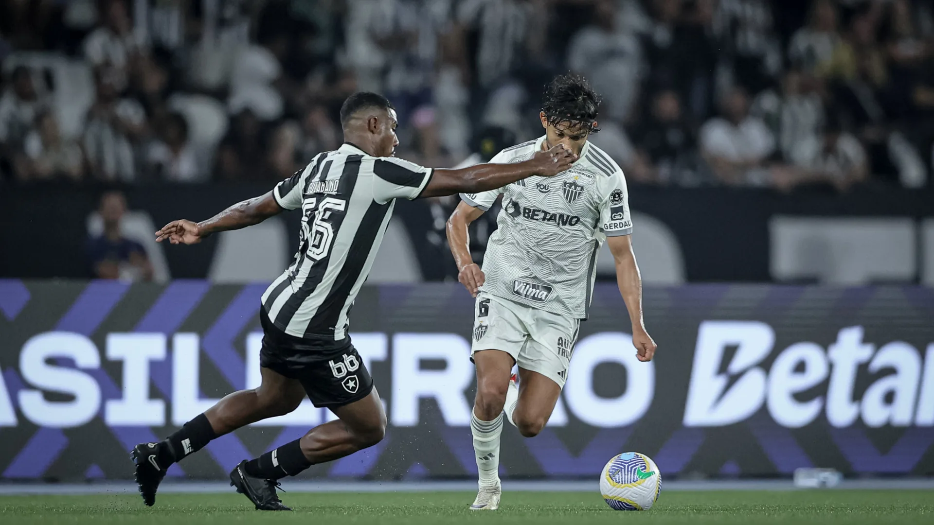 Atlético-MG x Botafogo: torcedores brasileiros se preparam para ‘invadir’ a Argentina na final da Libertadores
