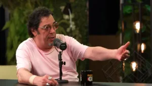 Casagrande banca melhor técnico em atividade no Brasil: “Cara pronto”