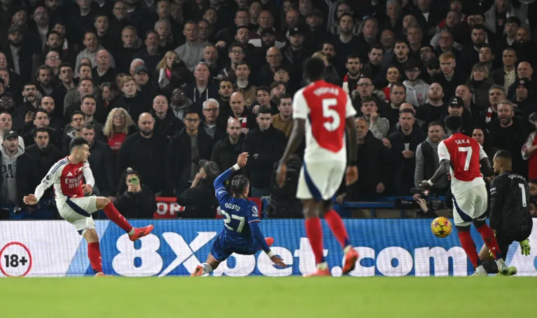 Chelsea e Arsenal ficam no empate pela Premier League e não sobem na tabela