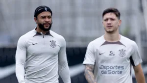 Corinthians encara o Palmeiras hoje buscando vencer seu 1º clássico no ano