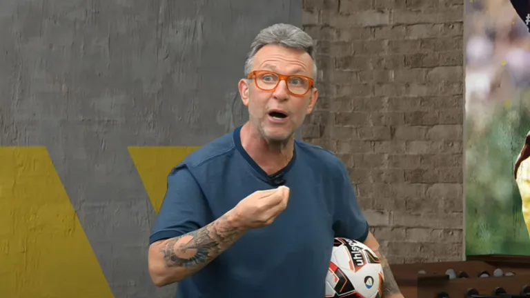 Craque Neto aponta técnico que é ‘piada’ no futebol brasileiro: “Covarde”