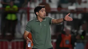 Craque Neto banca futuro do Palmeiras em 2025: “Diferente”