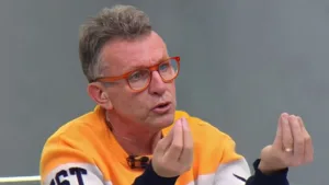 Craque Neto sinaliza treinador que é “piada” no Brasileirão: “Nunca vi”