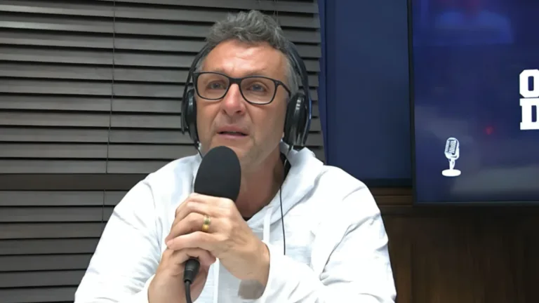 Craque Neto elege técnico que é ‘perseguido’ no Brasil hoje