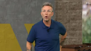 Craque Neto se ‘derrete’ por meia do Brasileirão: “Um monstro”