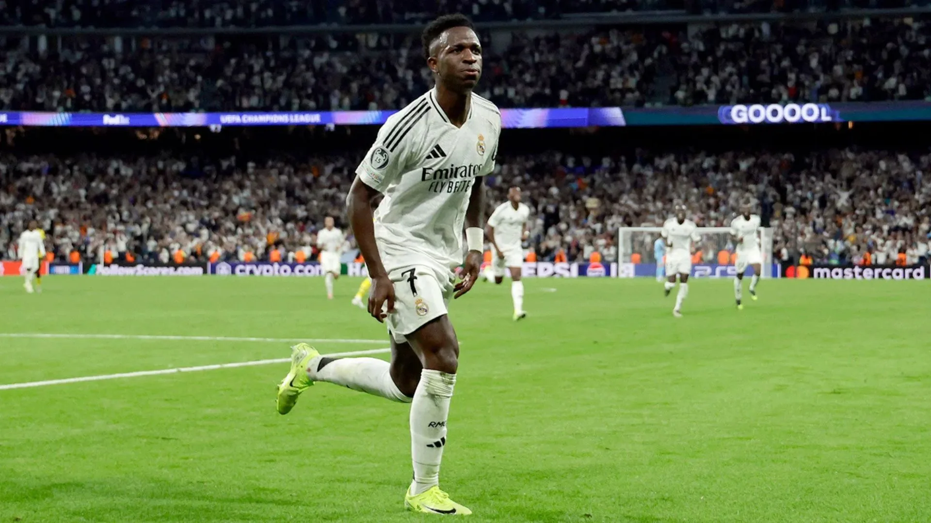 Craque Neto vê Vinícius Júnior fora do Real Madrid e cita destino