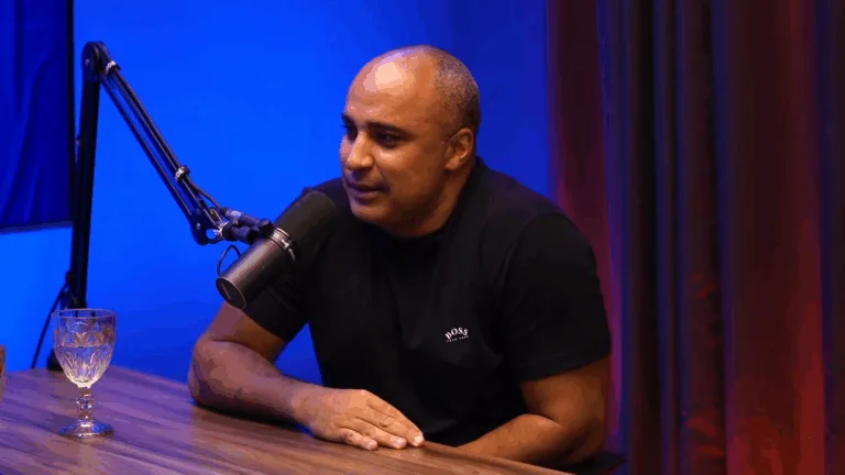 Ex-Flamengo e Corinthians, Deivid elege os dois maiores técnicos brasileiros