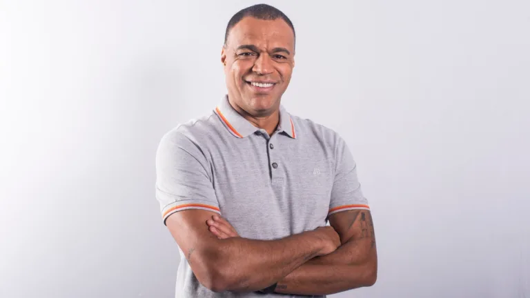 Denílson está oficialmente fora da Band; veja os detalhes