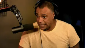 Denílson indica torcida que atrapalha time no Brasil hoje: “Não está ajudando”