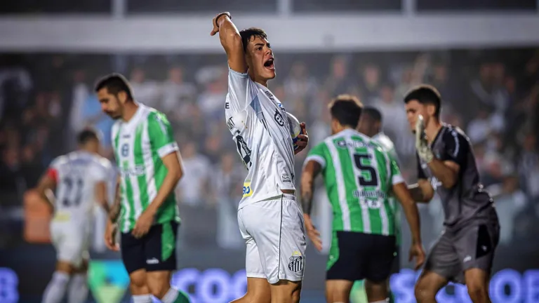 Coritiba venceu apenas um dos últimos dez jogos contra o Santos