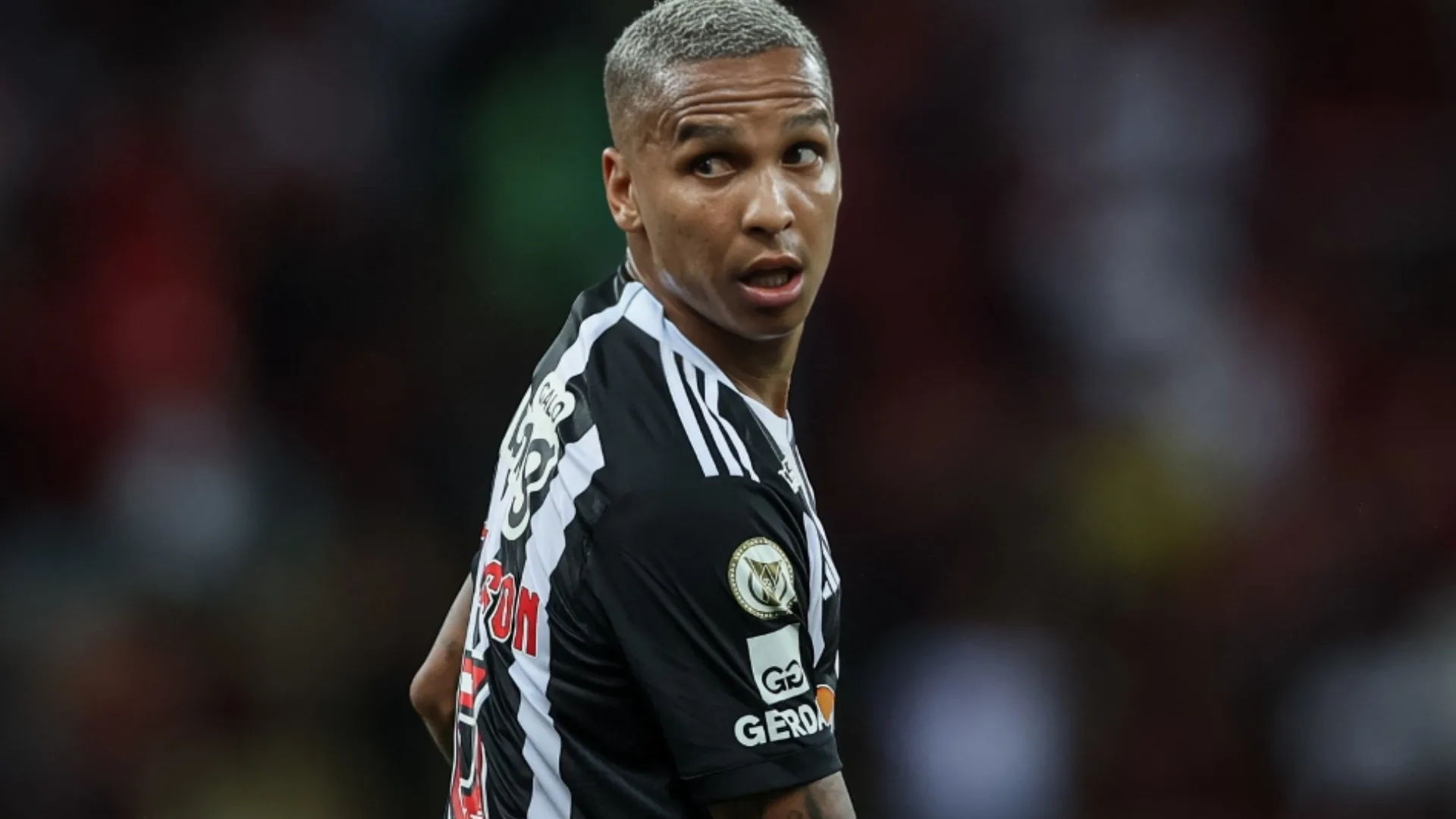 Deyverson, do Atlético-MG, crava melhor camisa 9 no Brasil hoje: “Sem dúvidas”