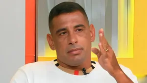 Diego Souza sinaliza técnico diferenciado com quem trabalhou