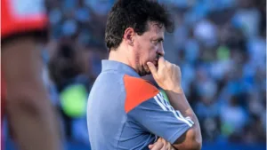 Cruzeiro acredita em trabalho e banca Fernando Diniz em 2025