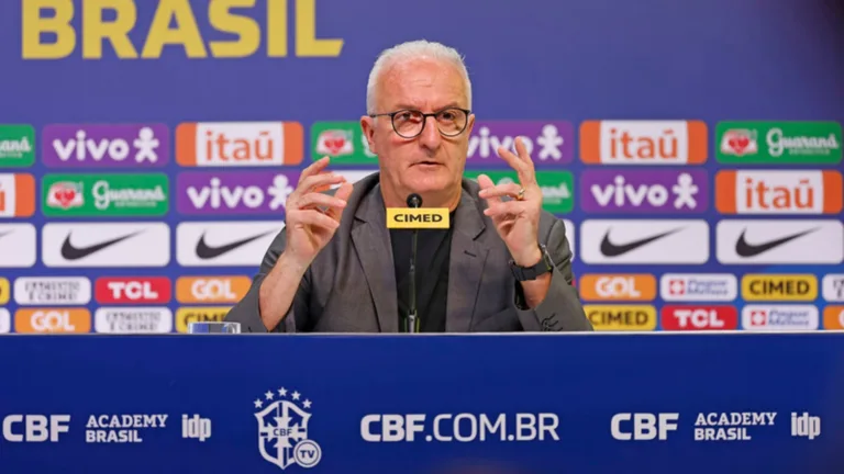 Dorival Júnior indica volta de jogador à seleção brasileira: “As portas não estão fechadas”