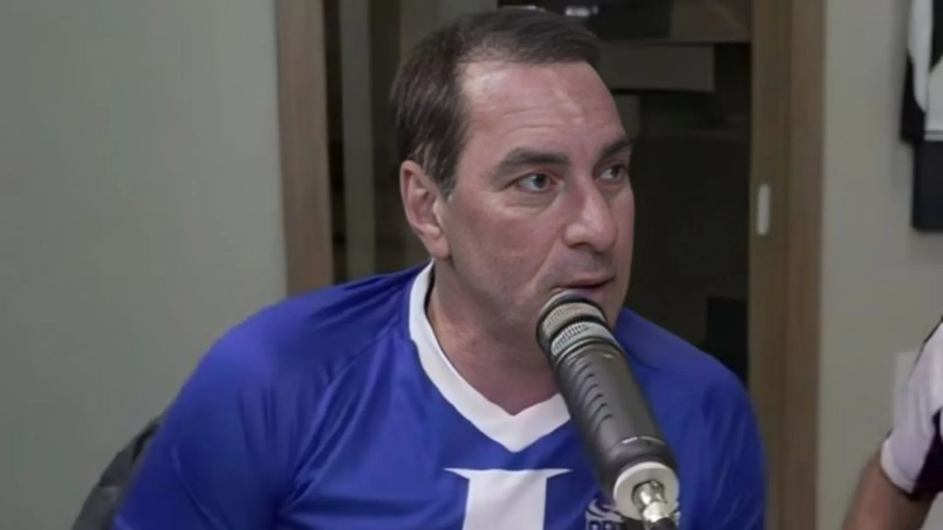 Edmundo detona dois jogadores milionários do futebol brasileiro: “Não decidem nada”