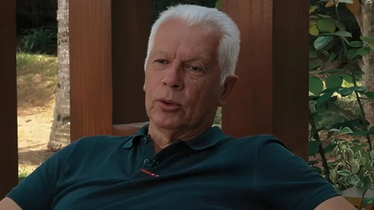 Emerson Leão lamenta craque brasileiro ‘sumido’ no futebol mundial: “Não faz nada”