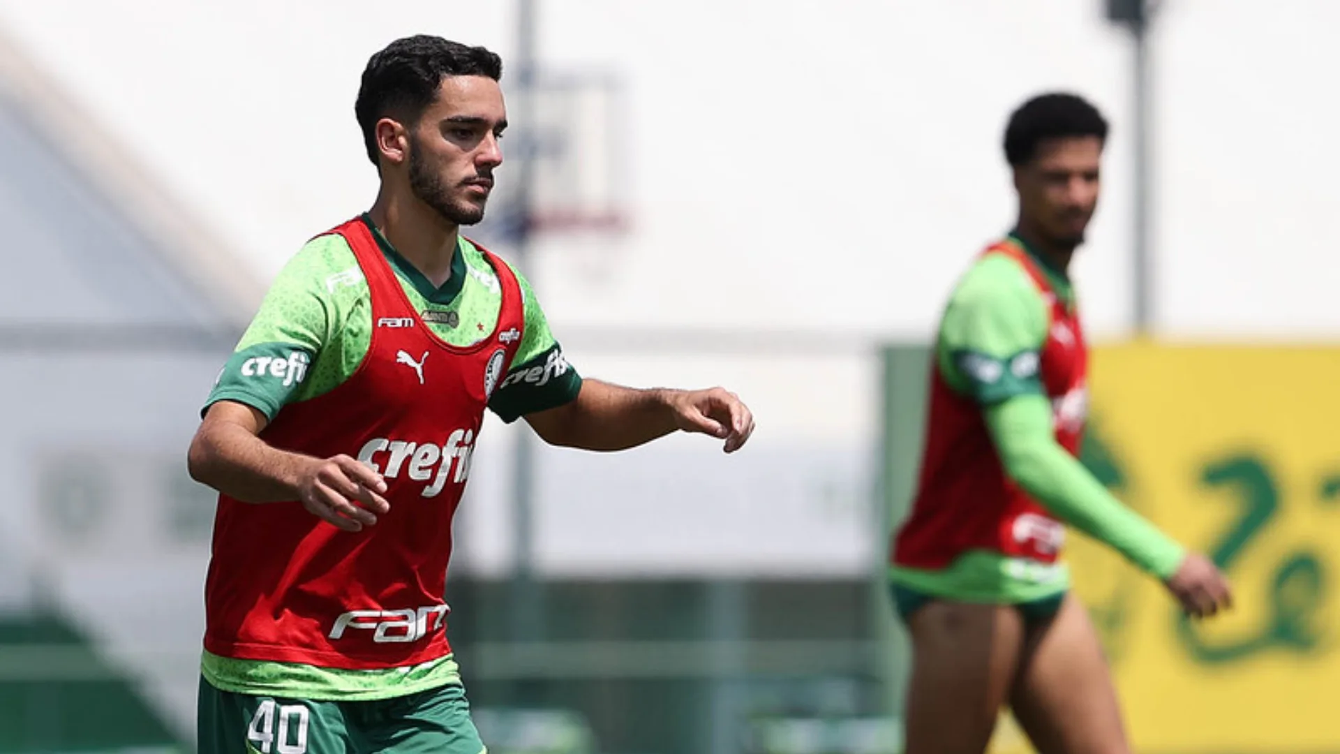 Cria da Academia ganha confiança de Abel Ferreira e revela conselhos de titular