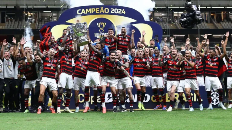 Torcedores do Flamengo se revoltam e RMP pede calma com jogador