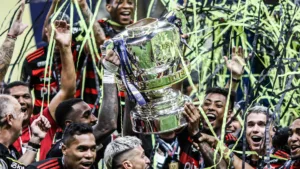 Elenco do Flamengo “exclui” Gabigol da premiação na Copa do Brasil; assista 