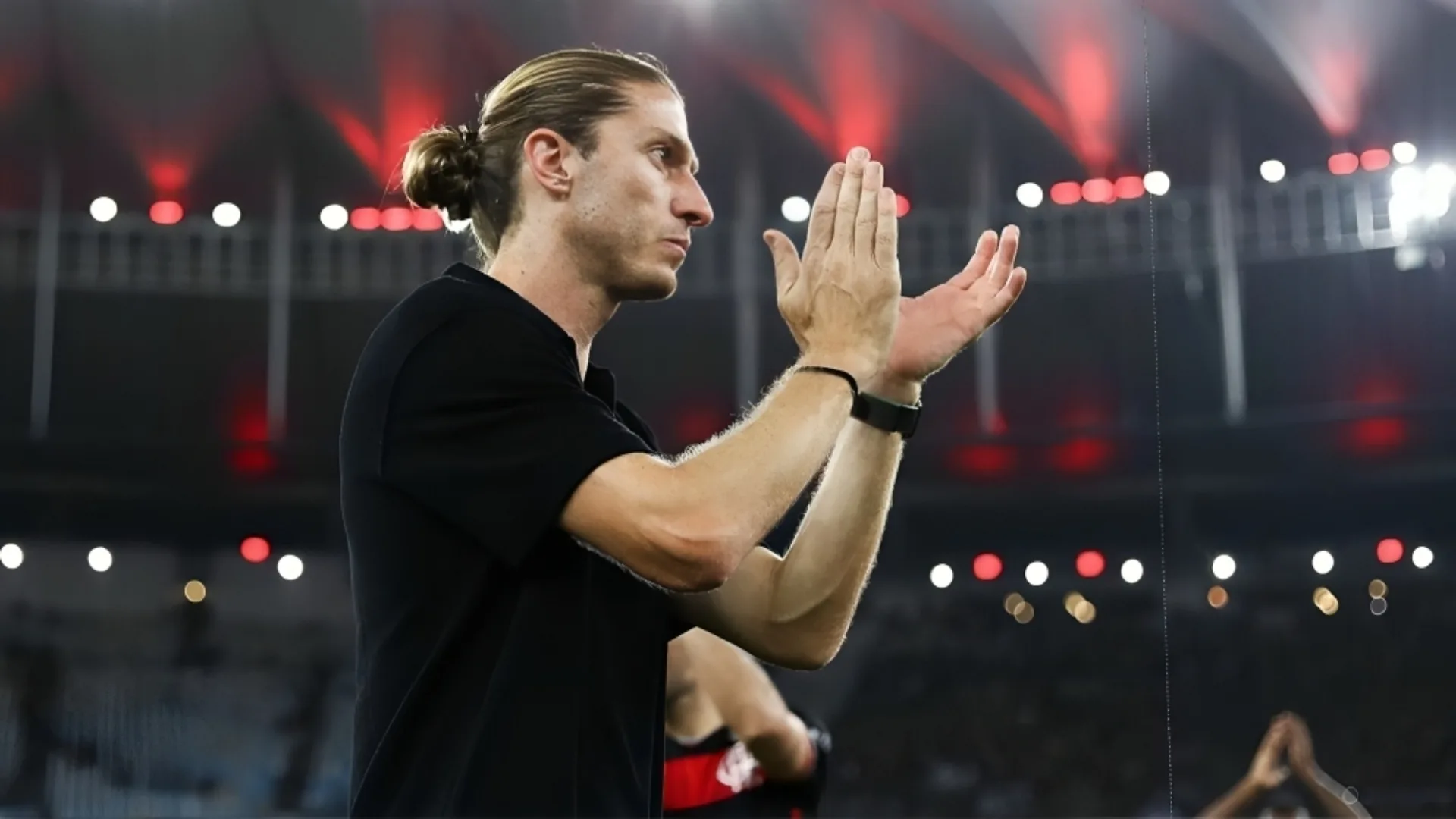 Vojvoda define status do Flamengo com Filipe Luís: “Meu ponto de vista”