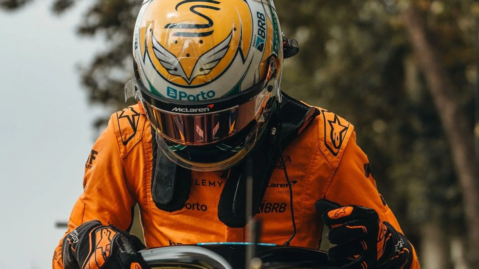 Gabriel Bortoleto disputa o título da Fórmula 2; veja onde assistir