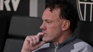 Milito, do Atlético-MG, manda recado antes de jogo contra o Botafogo