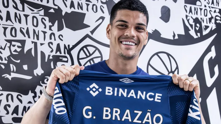 Santos fecha renovação com titular da conquista da Série B