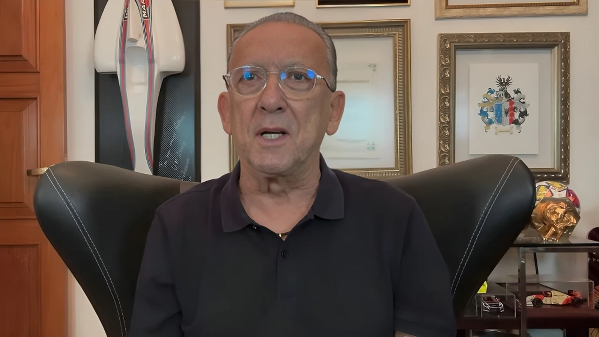 Galvão Bueno exalta técnico do futebol brasileiro: “Vai longe”