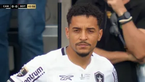 Gregore, do Botafogo, revela outro sofrimento após expulsão na final da Libertadores