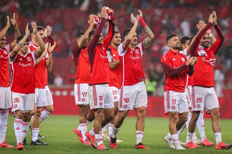 Internacional x Fluminense: três motivos para apostar no time gaúcho