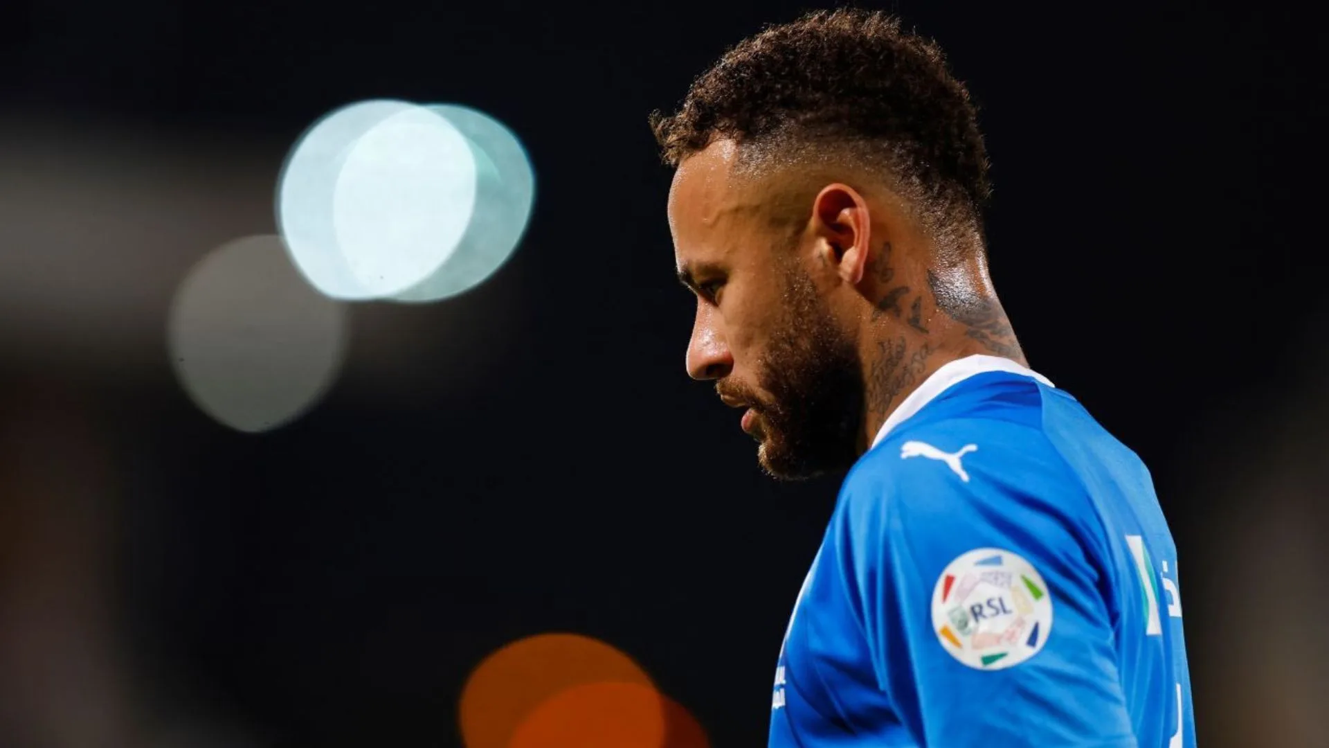 Irmã de Neymar se manifesta após atacante ser rejeitado por time: “Piada”